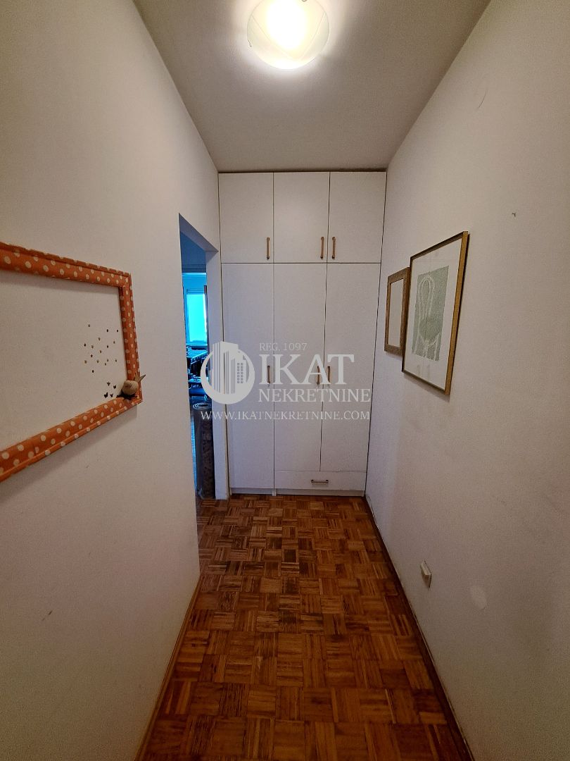 Blok 70a, Novi Beograd 76m2 dvoiposoban stan ID#3689