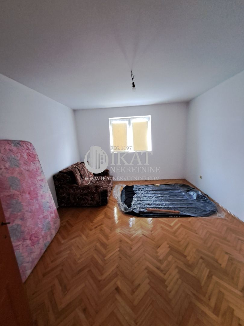 Zemun, Batajnica, stan, 63m2 ID#3736