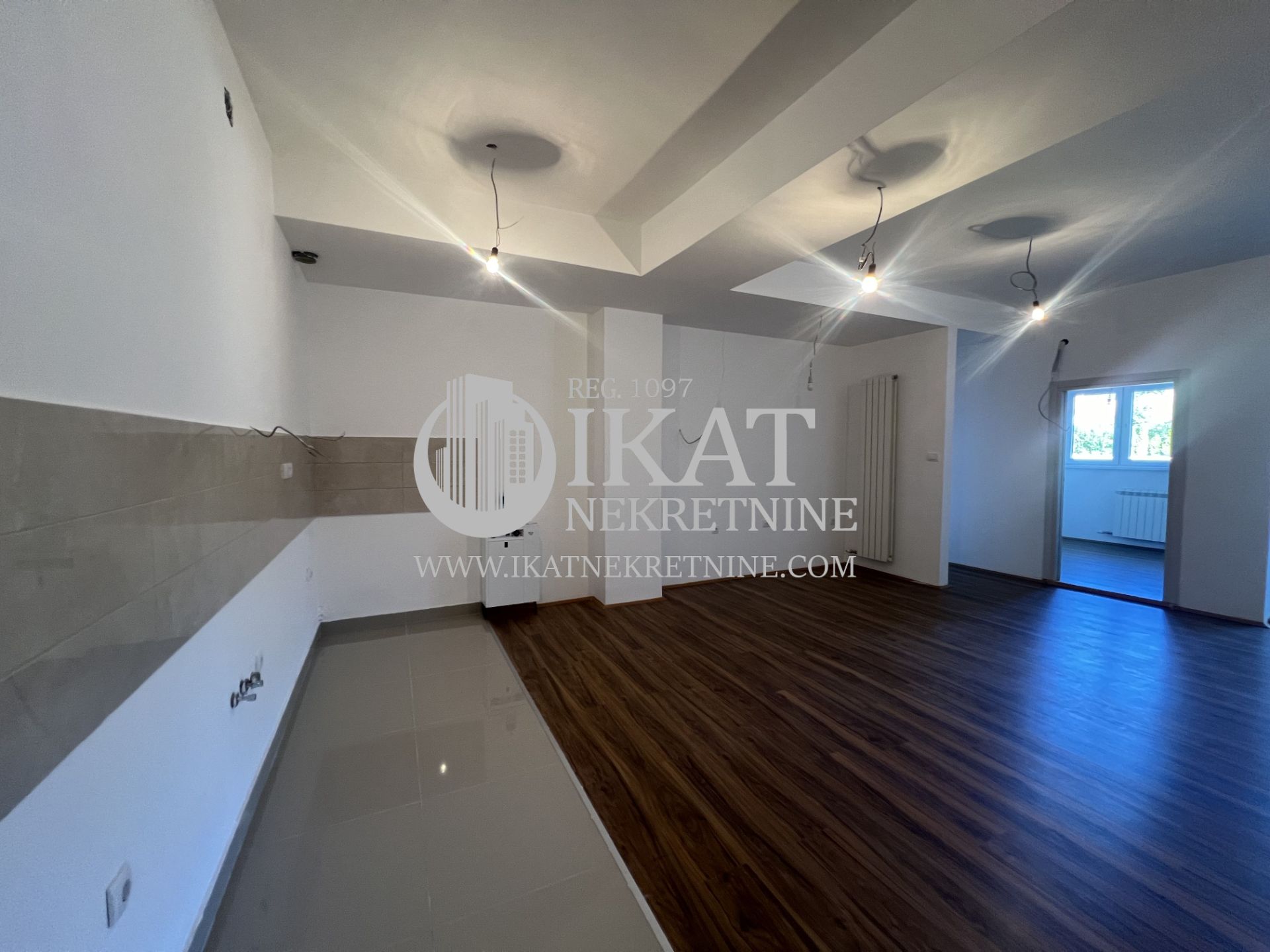 Na par minuta od Banjice, četvorosoban stan 81m2 ID#3764 125.000 €