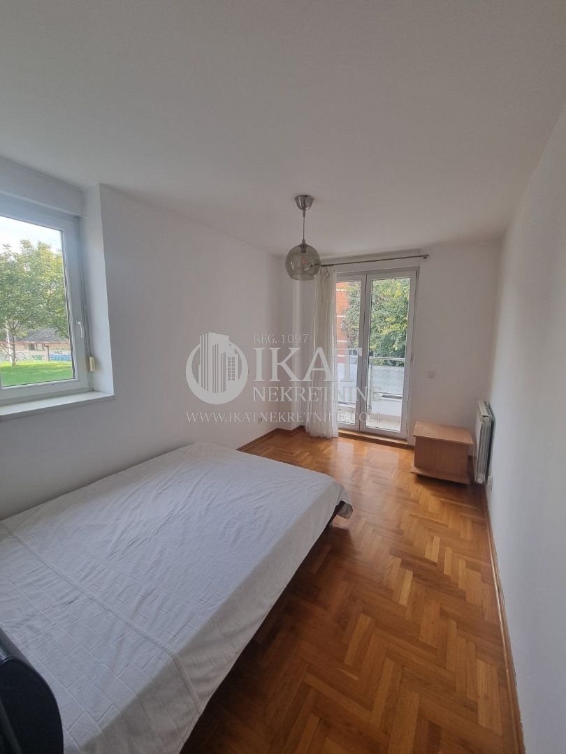 Zemun, Radnička 60m2 dvosoban stan ID#3824