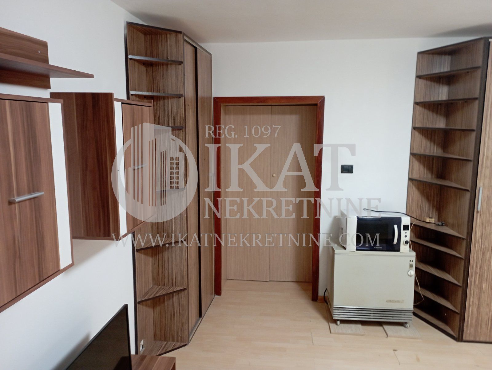 Odlična lokacija, Dorćol, 30m2, renoviran ID#3857