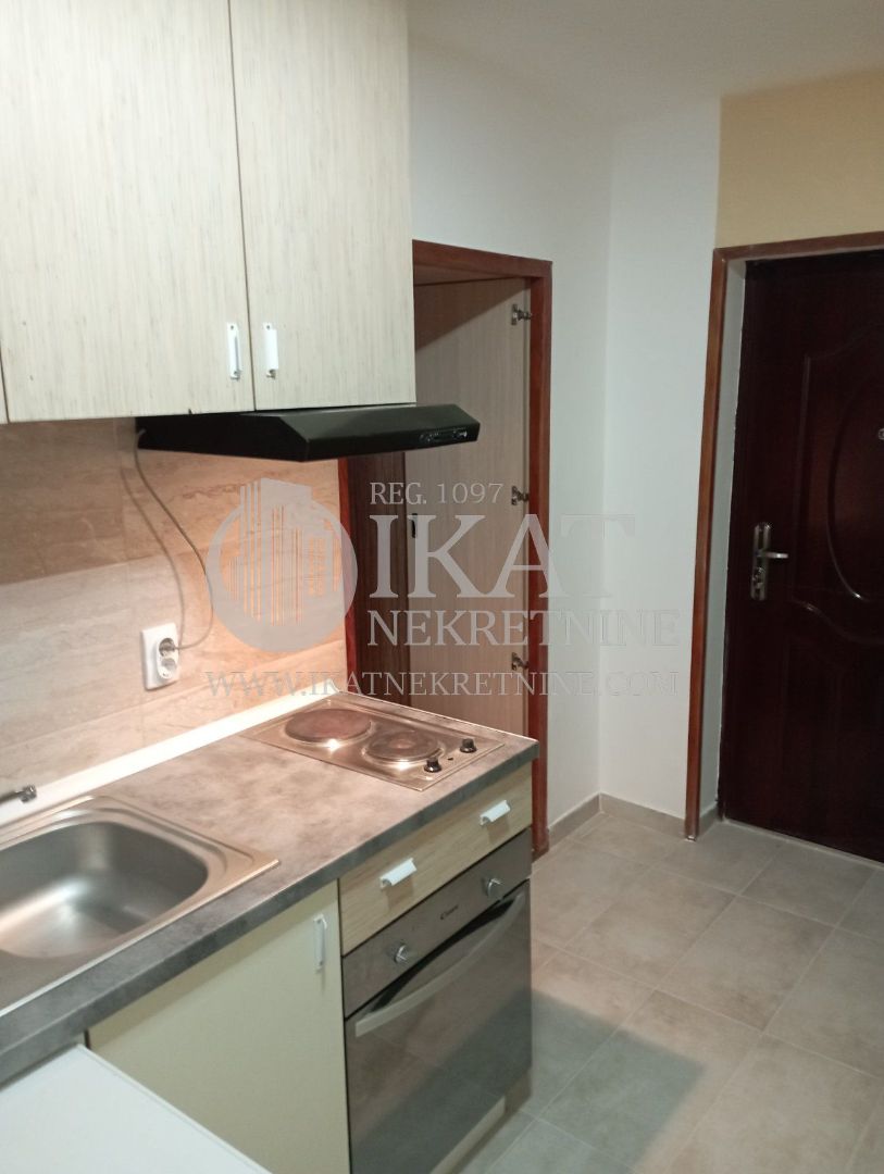 Odlična lokacija, Dorćol, 30m2, renoviran ID#3857