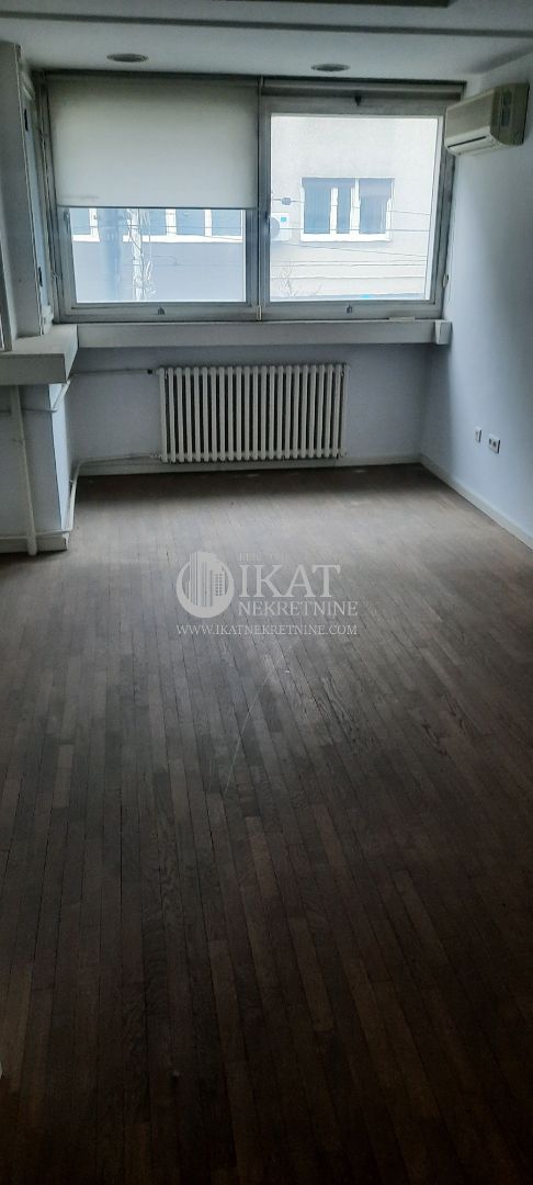 Vračar, poslovni prostor 350m2 na korak od Tašmajdana i Slavije ID#4027