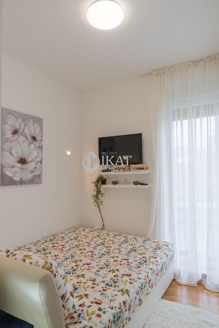 Vrnjačka Banja, apartman 78,48m2 sa terasom ID#4043